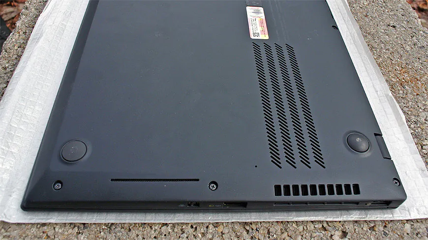 Lenovo-ThinkPad-X1-Carbon-007