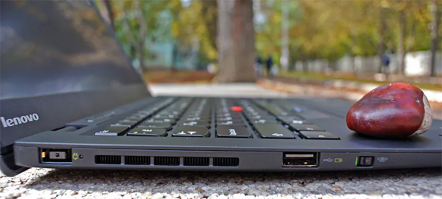 Lenovo-ThinkPad-X1-Carbon-009
