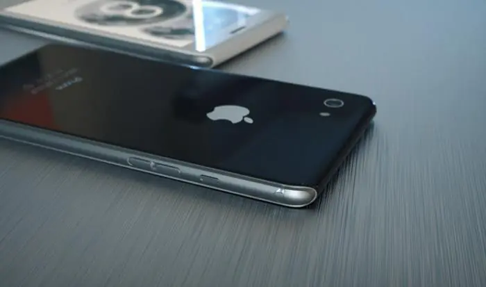 iphone glass 1 iPhone 8