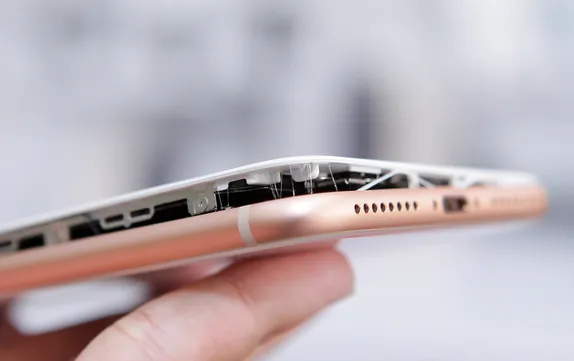Плохие продажи iPhone 8 ударили по акциям Apple