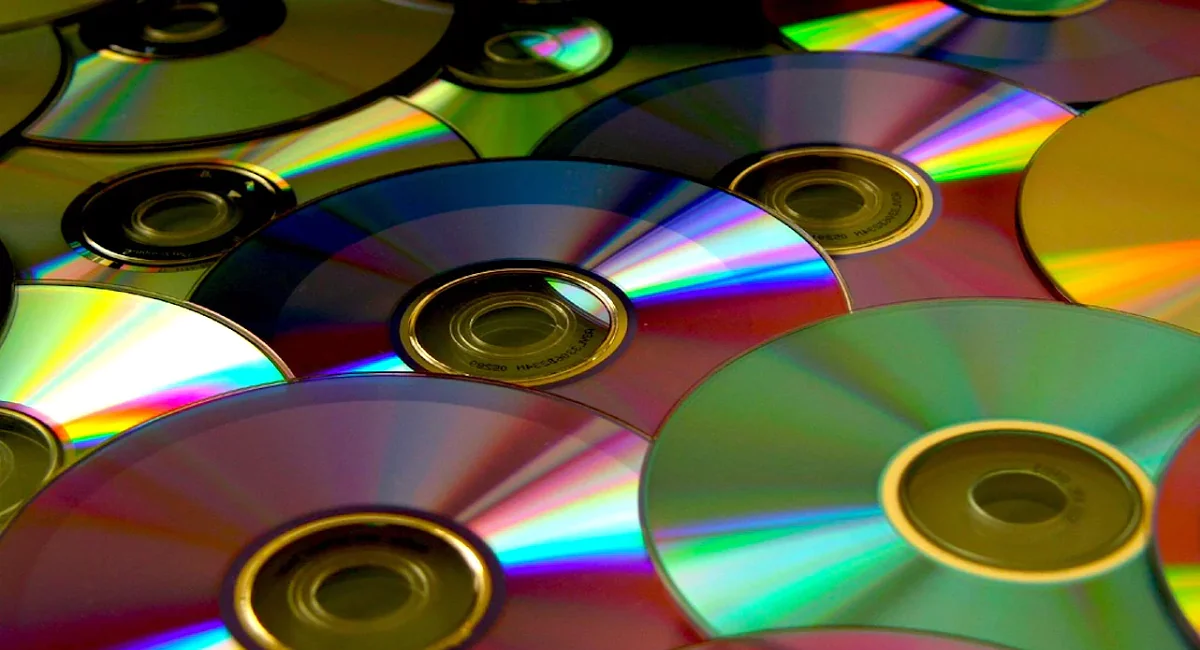 CD и винил обошли цифровые продажи впервые с 2011 года