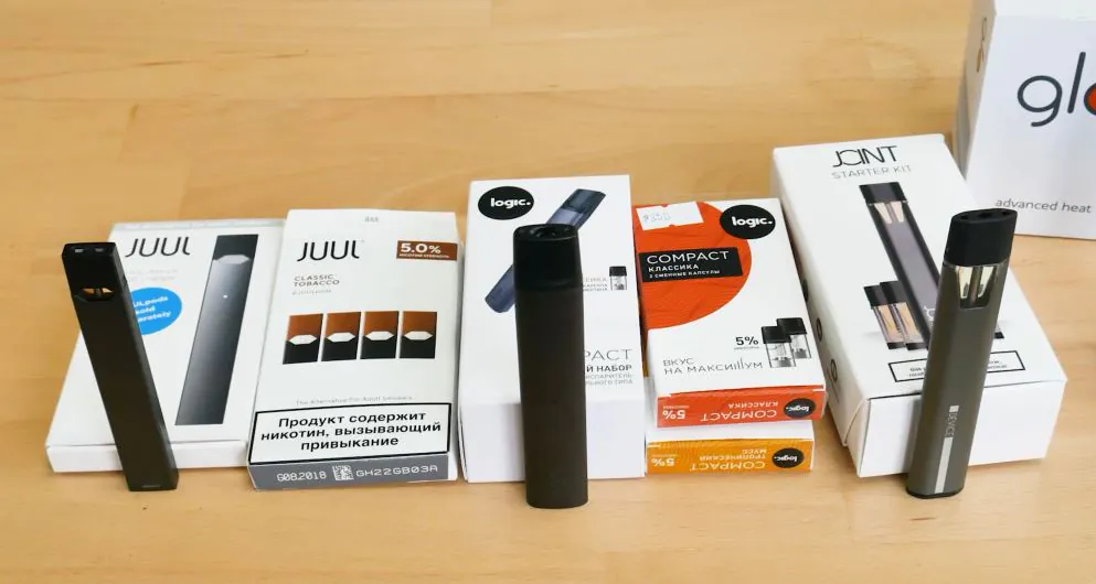 IQOS, glo contro JUUL, Joint, Logic Compact