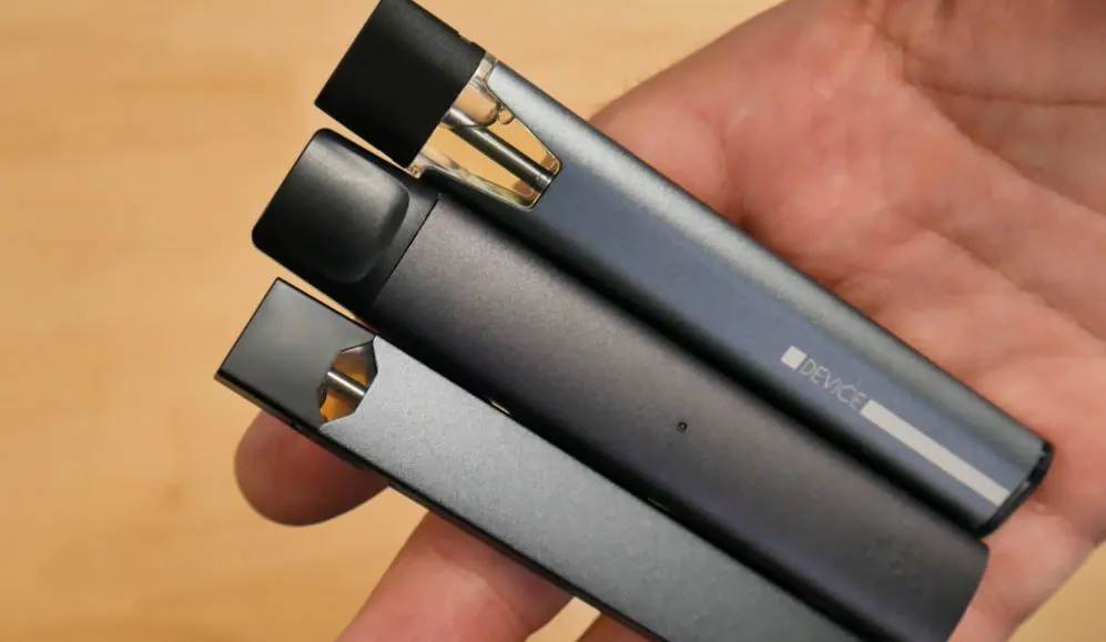IQOS, glo contre JUUL, Joint, Logic Compact