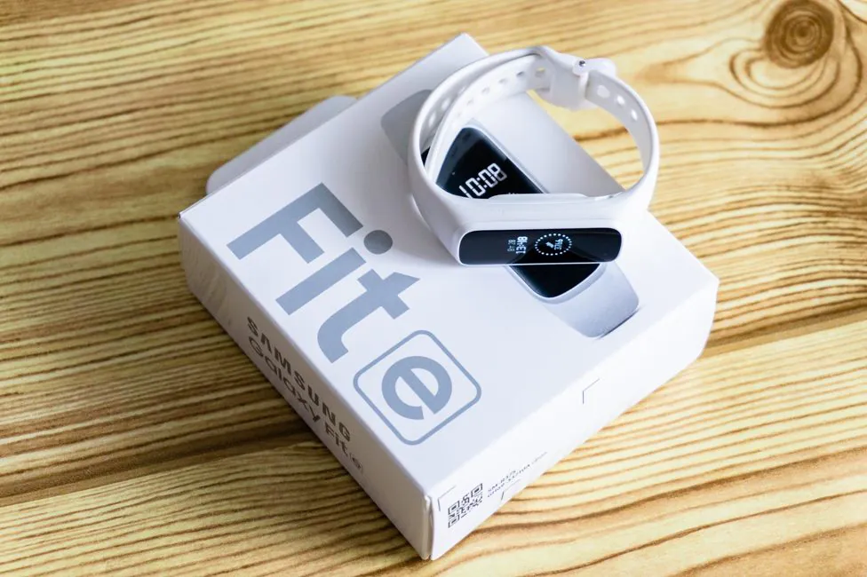 Samsung Galaxy Fit e fitness tracker review Root Nation
