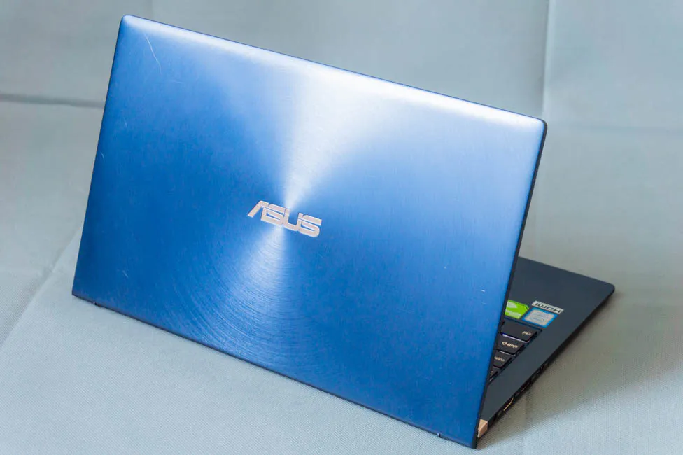 ASUS ZenBook 14 UX433FN