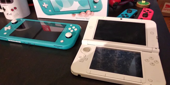 Nintendo Switch Lite sammenlignet med 3DS XL