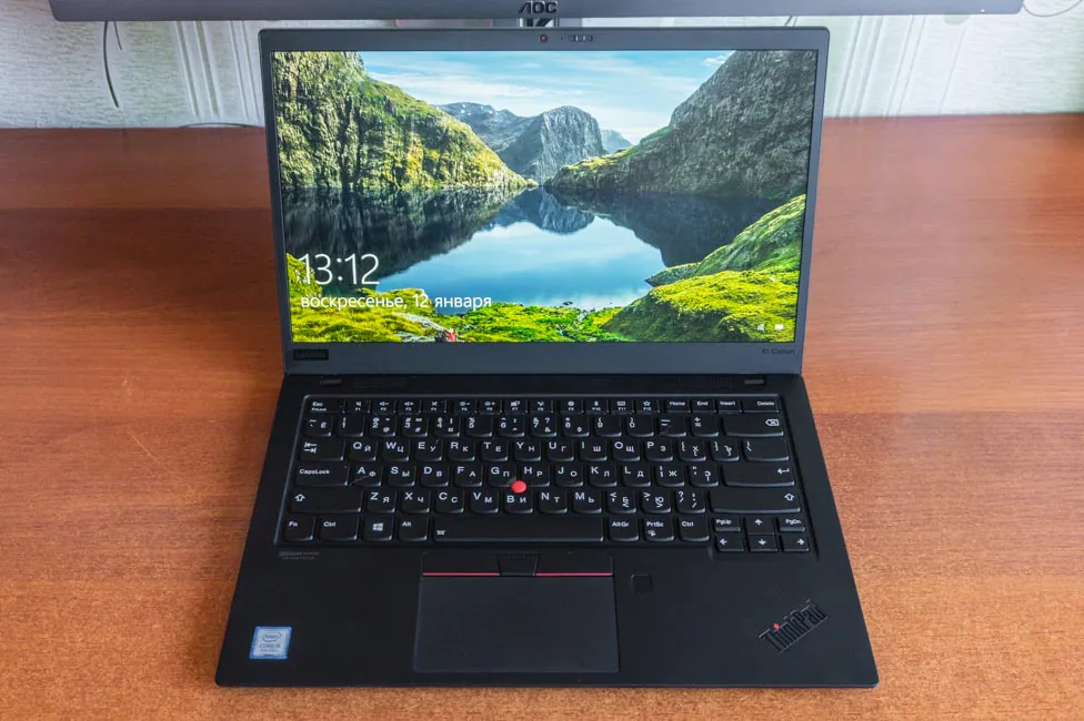 Lenovo ThinkPad X1 פחמן מדור 7