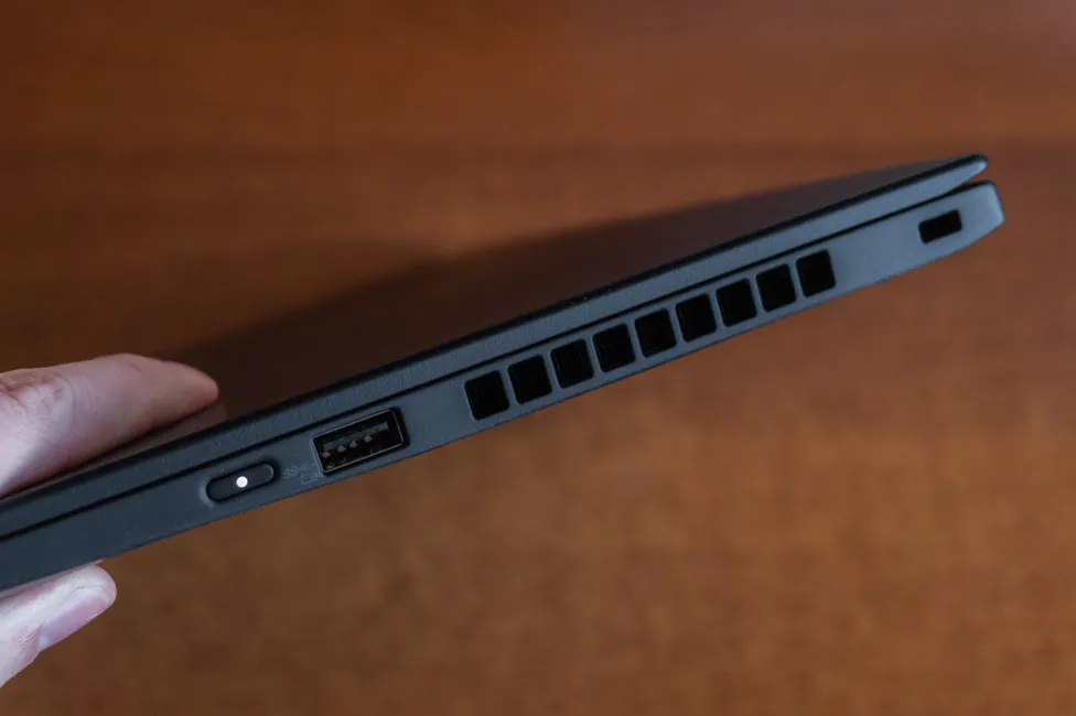 Lenovo ThinkPad X1 פחמן מדור 7