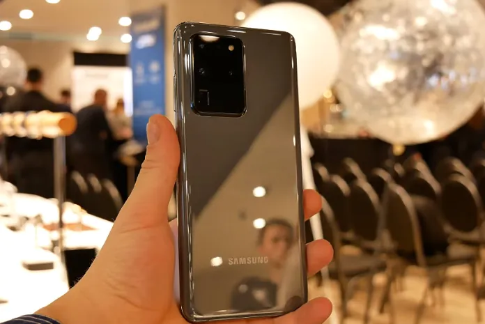 Samsung Galaxy S20超