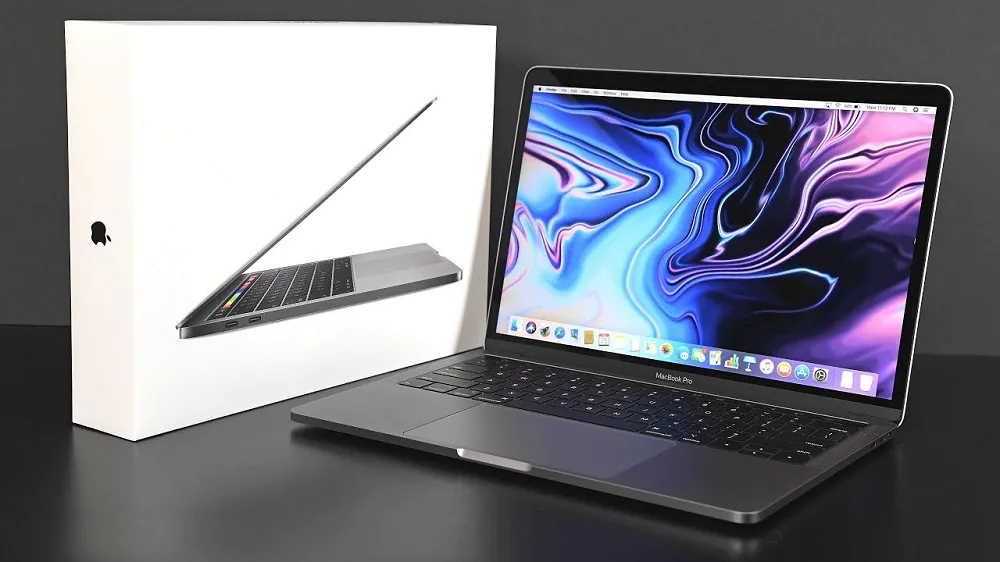 MacBook Air ali MacBook Pro 13?