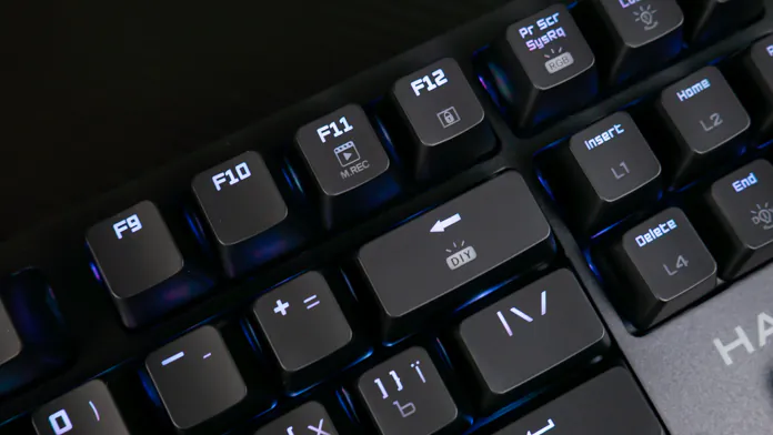 Hator Rockfall EVO TKL