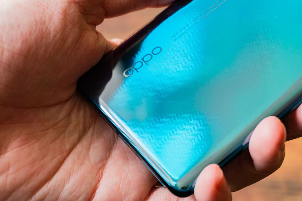 OPPO Find X2