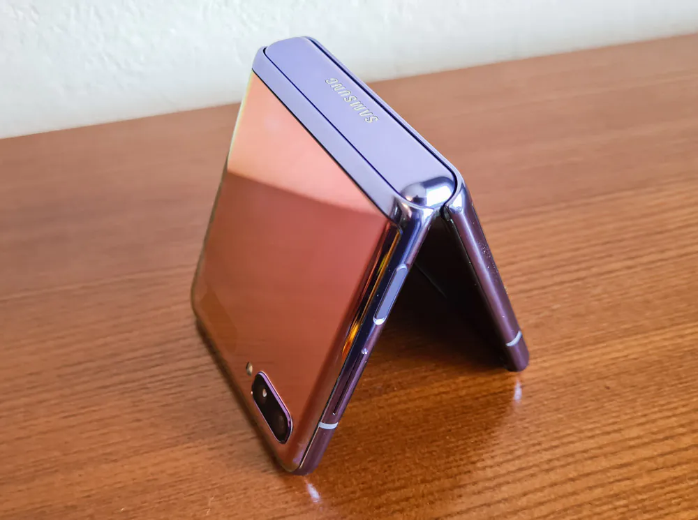 Samsung Galaxy Z Kapak
