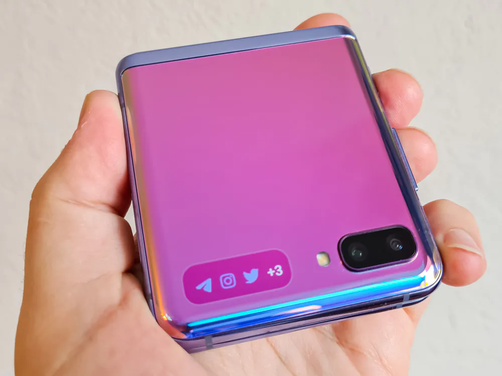 Samsung Galaxy Z Kapak