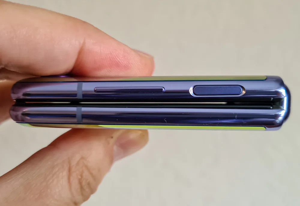 Samsung Galaxy Z Kapak