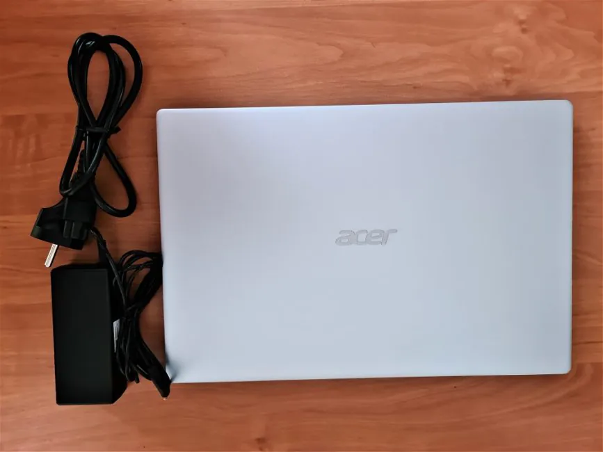 Acer Ryzen 3 5U-da Swift 4500