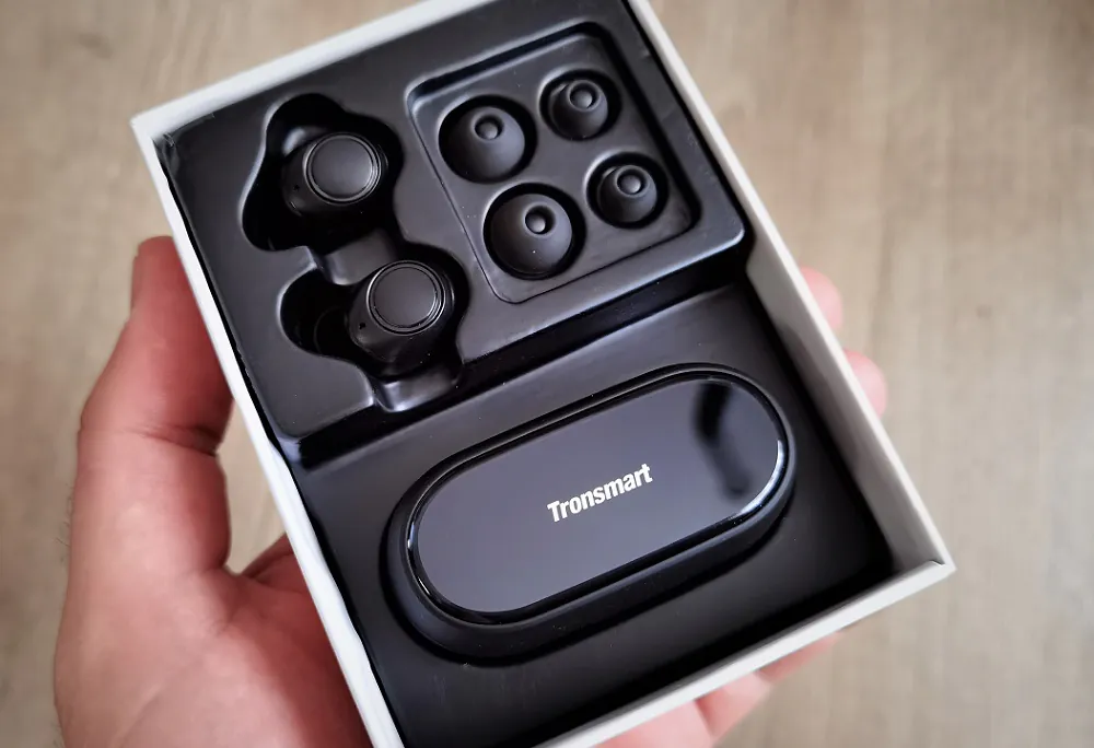 Tronsmart Onyx Free review True wireless earphones with UV