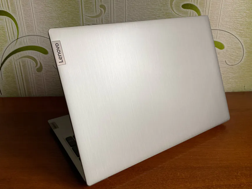 Lenovo IdeaPad 3 15IIL05