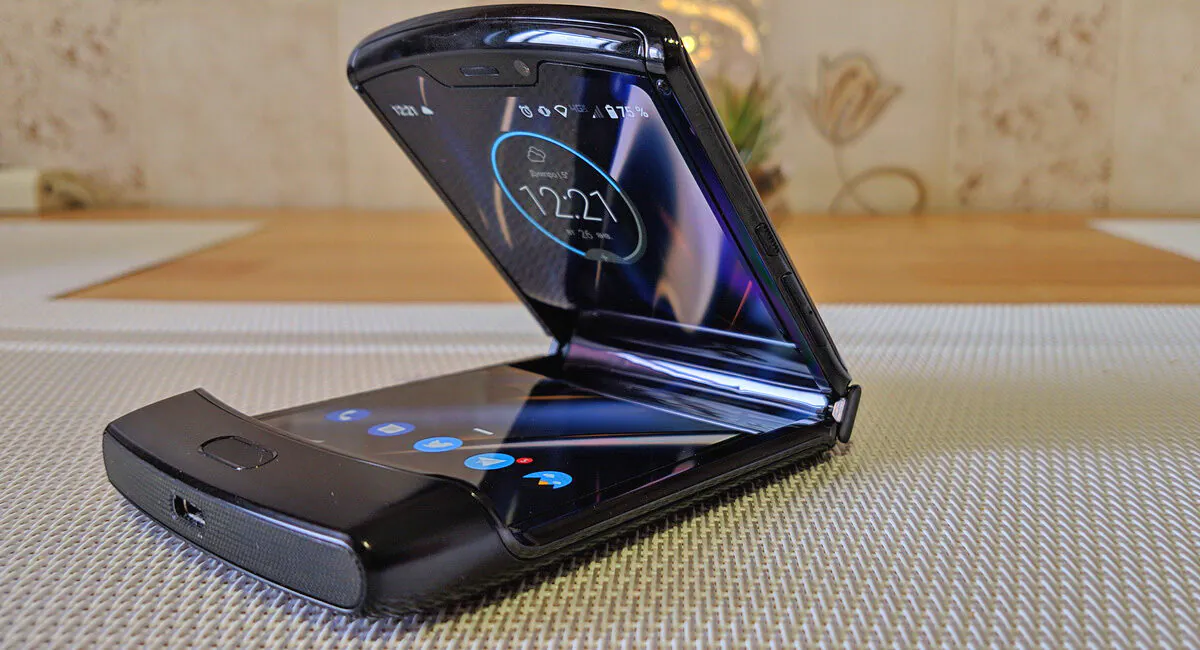 Motorola RAZR 2019