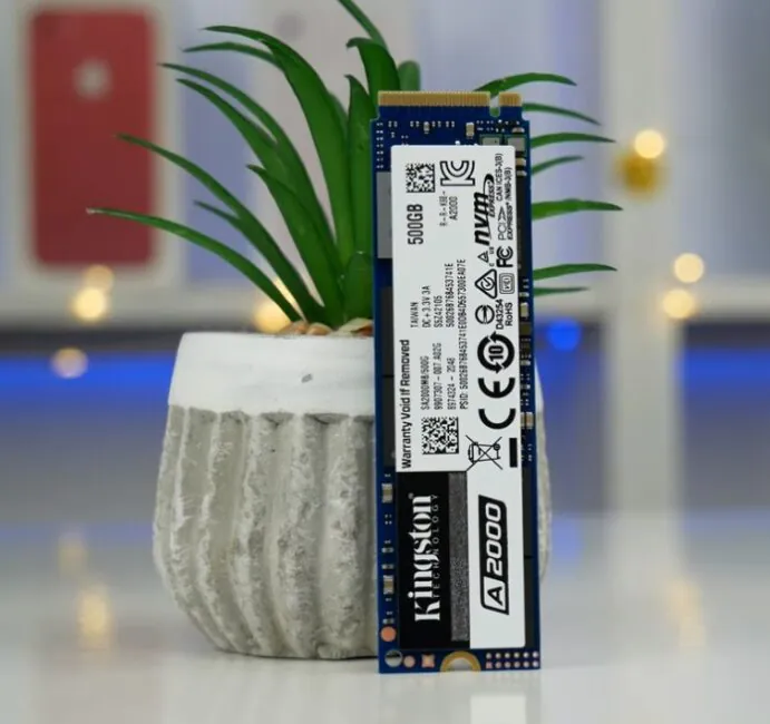 Kingston A2000