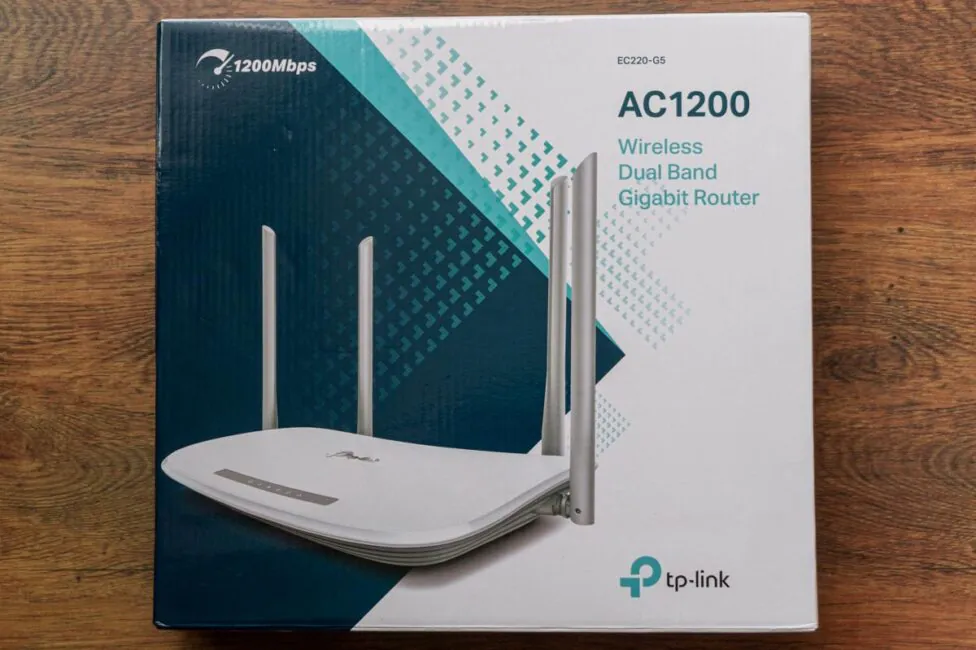 TP-Link EC220-G5