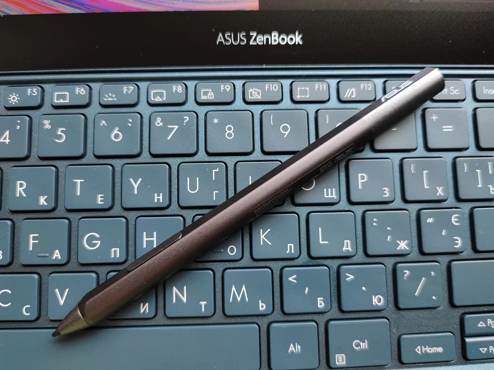 ASUS ZenBook Pro Duo UX582