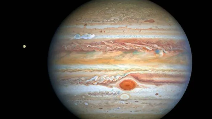 木星の象徴的な赤い斑点