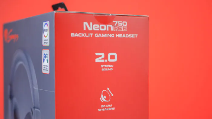 Genesis Neon 750 RGB