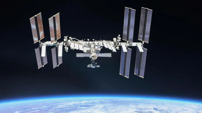 На МКС вирушить перший комерційний екіпаж