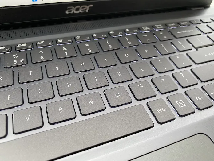 Acer Swift X 16 19
