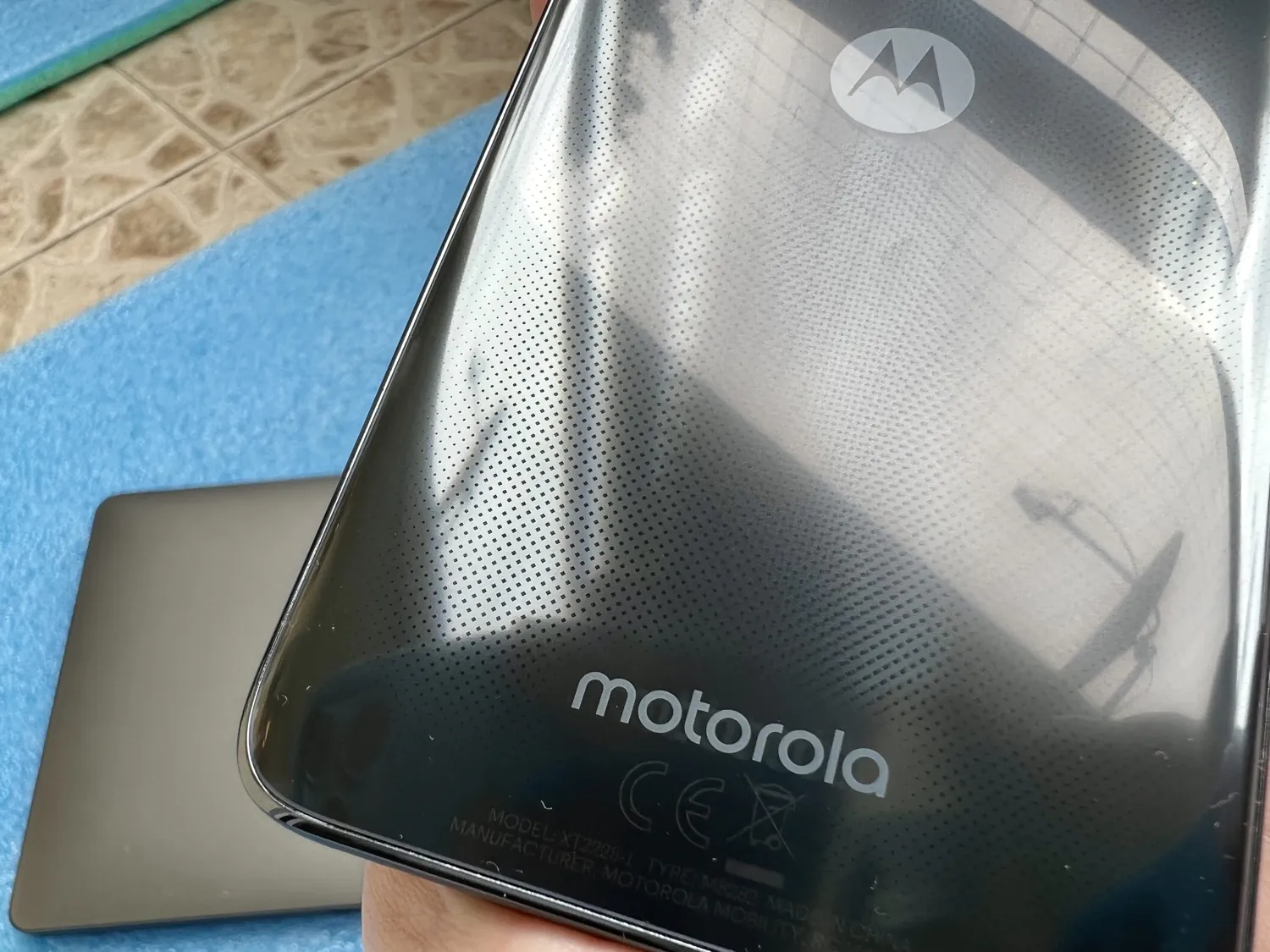 Motorola 摩托G82