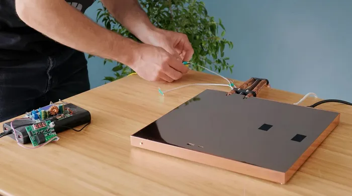 Еден ентузијаст создаде свој PS5 Slim со дебелина од 1,9 cm