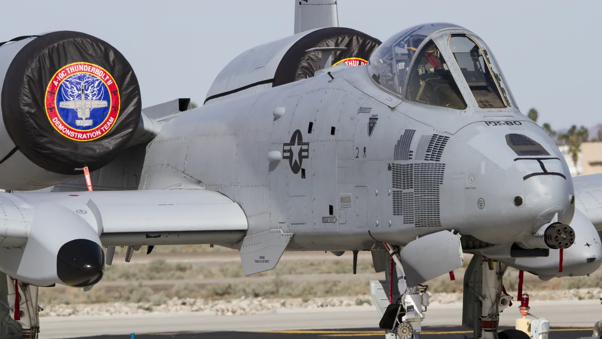 Нужны ли Украине самолеты A-10 Thunderbolt II?
