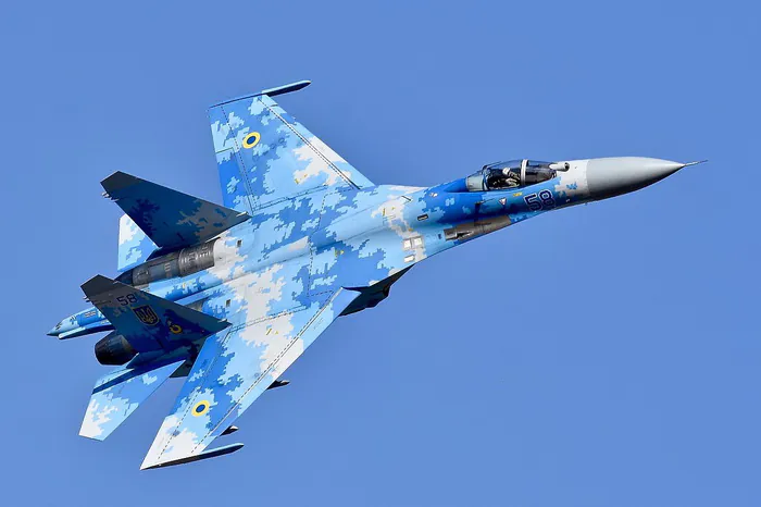 نیروی هوایی Su-27