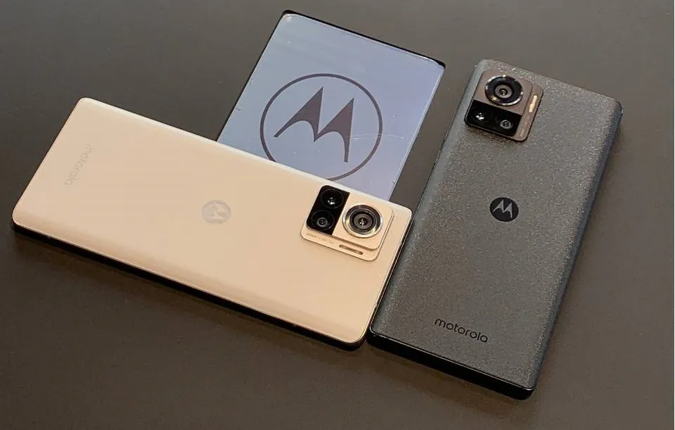 Motorola Cạnh 30 Ultra