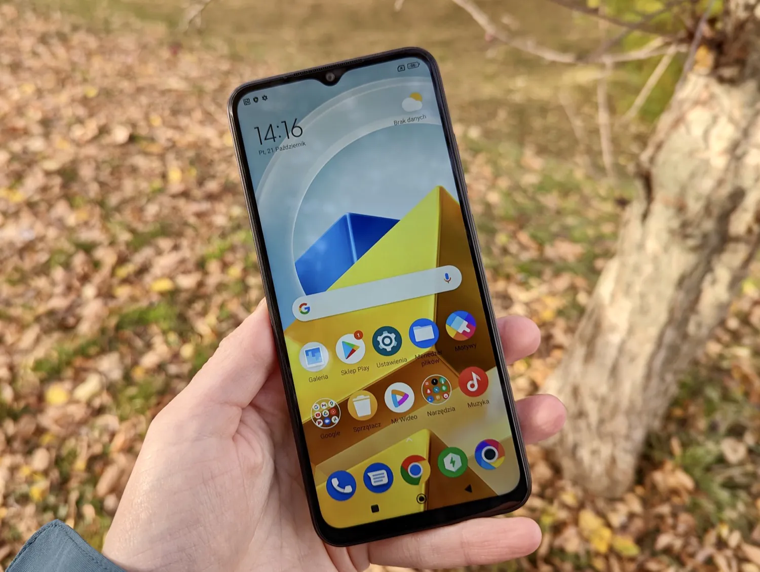 POCO M5 Review: Proves That 5G Isn't Everything - MySmartPrice