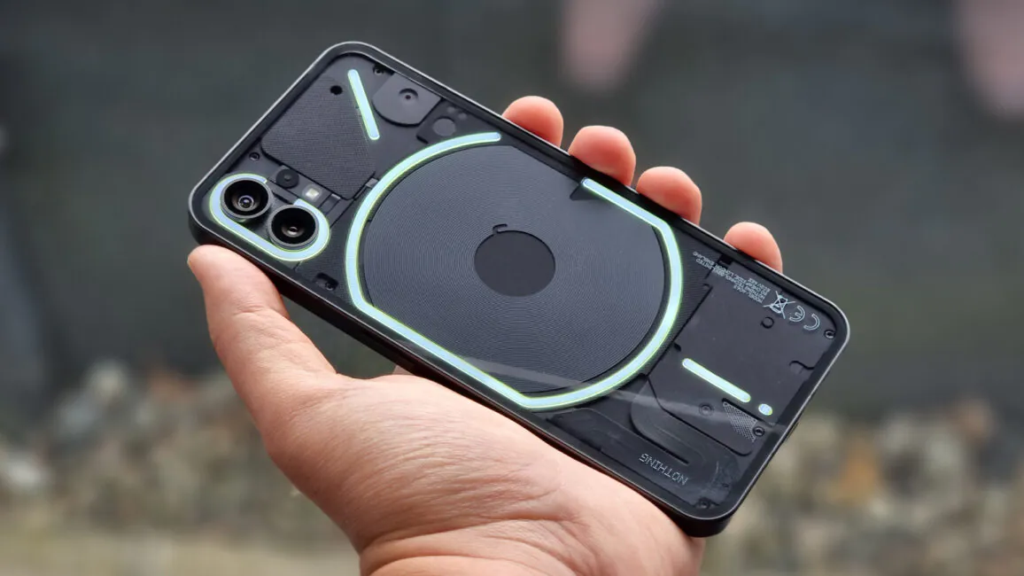 Nothing Phone (1)