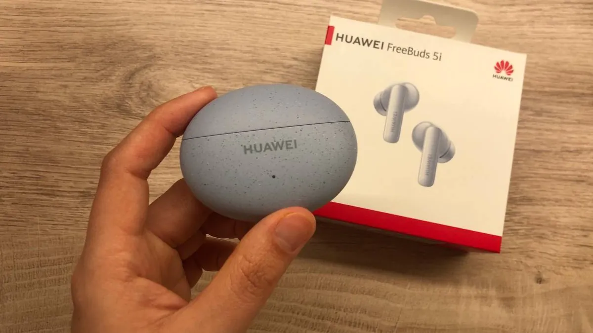 Primer vistazo a los Audífonos Huawei FreeBuds 5i: Fuertes y Elegantes