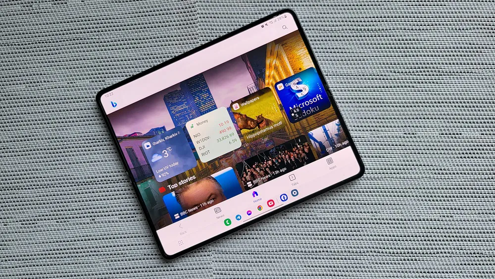 Galaxy Fold4- EKRAN
