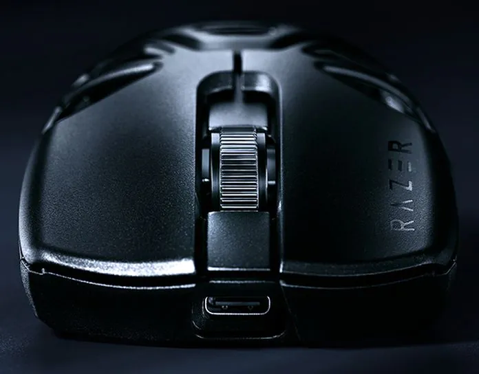 Razer의 새로운 $280 게임용 마우스는 마그네슘 합금으로 제작되었으며 무게는 50g에 불과합니다.