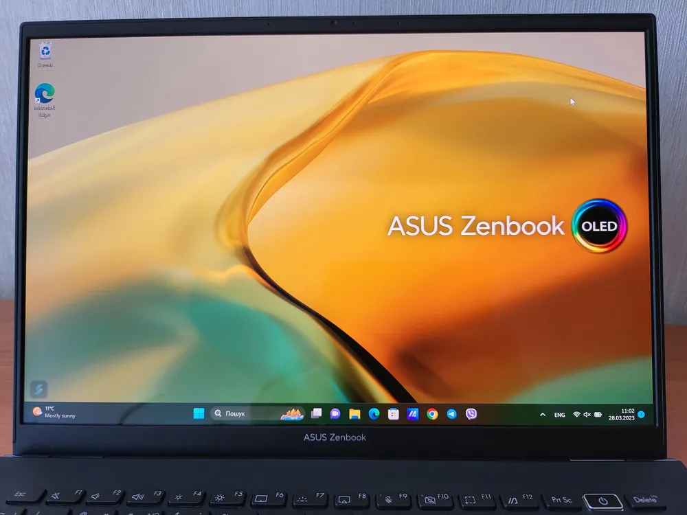 ASUS ZenBook 14 OLED