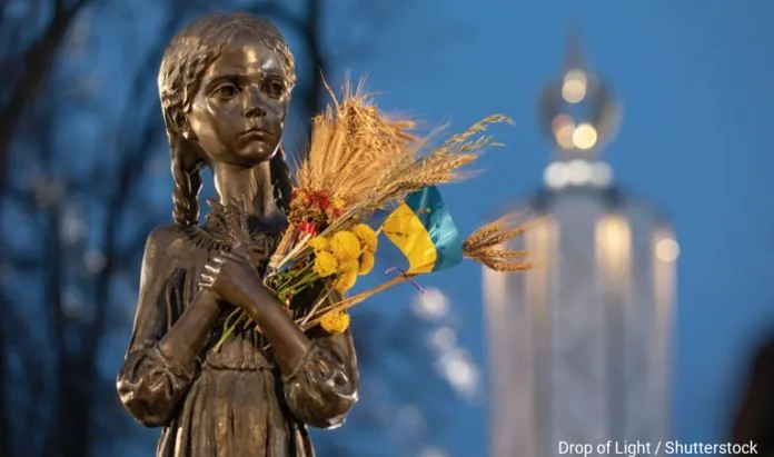 Francija je holodomor 1932-1933 priznala kot genocid nad ukrajinskim ljudstvom