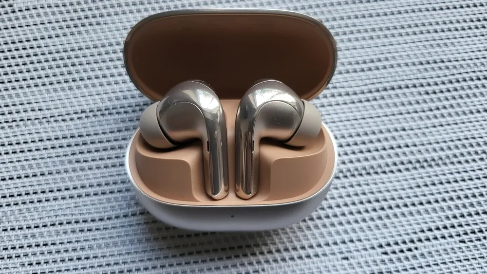 5 reasons to buy the Xiaomi Buds 4 Pro! 
