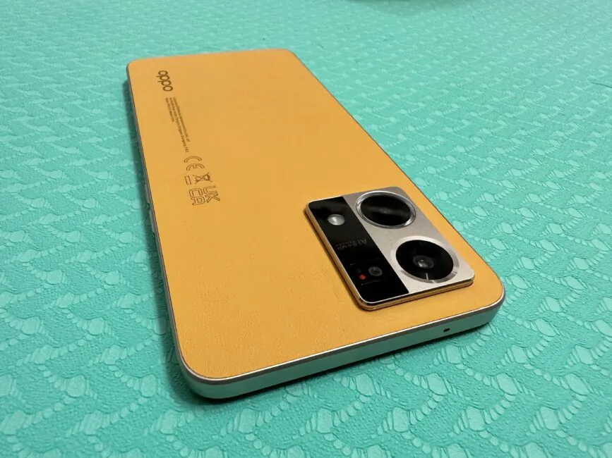 OPPO Reno7