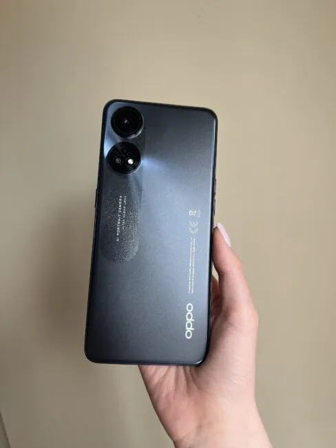 Tarkista ja testaa OPPO Reno 8T