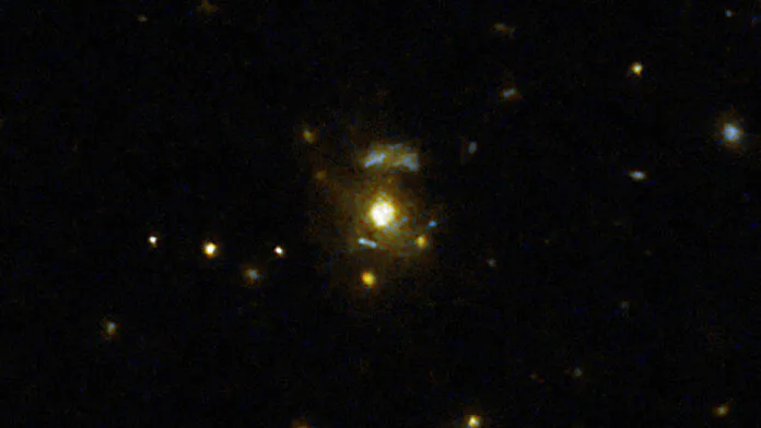 Radio galaktika 3C 297