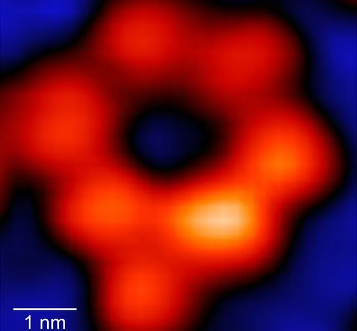 دانشمندان اولین تصویر پرتو ایکس جهان از یک اتم را ساختند