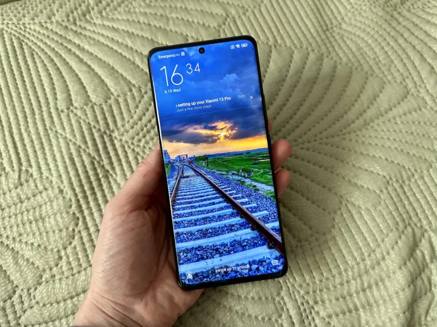 Xiaomi 13 Pro screen