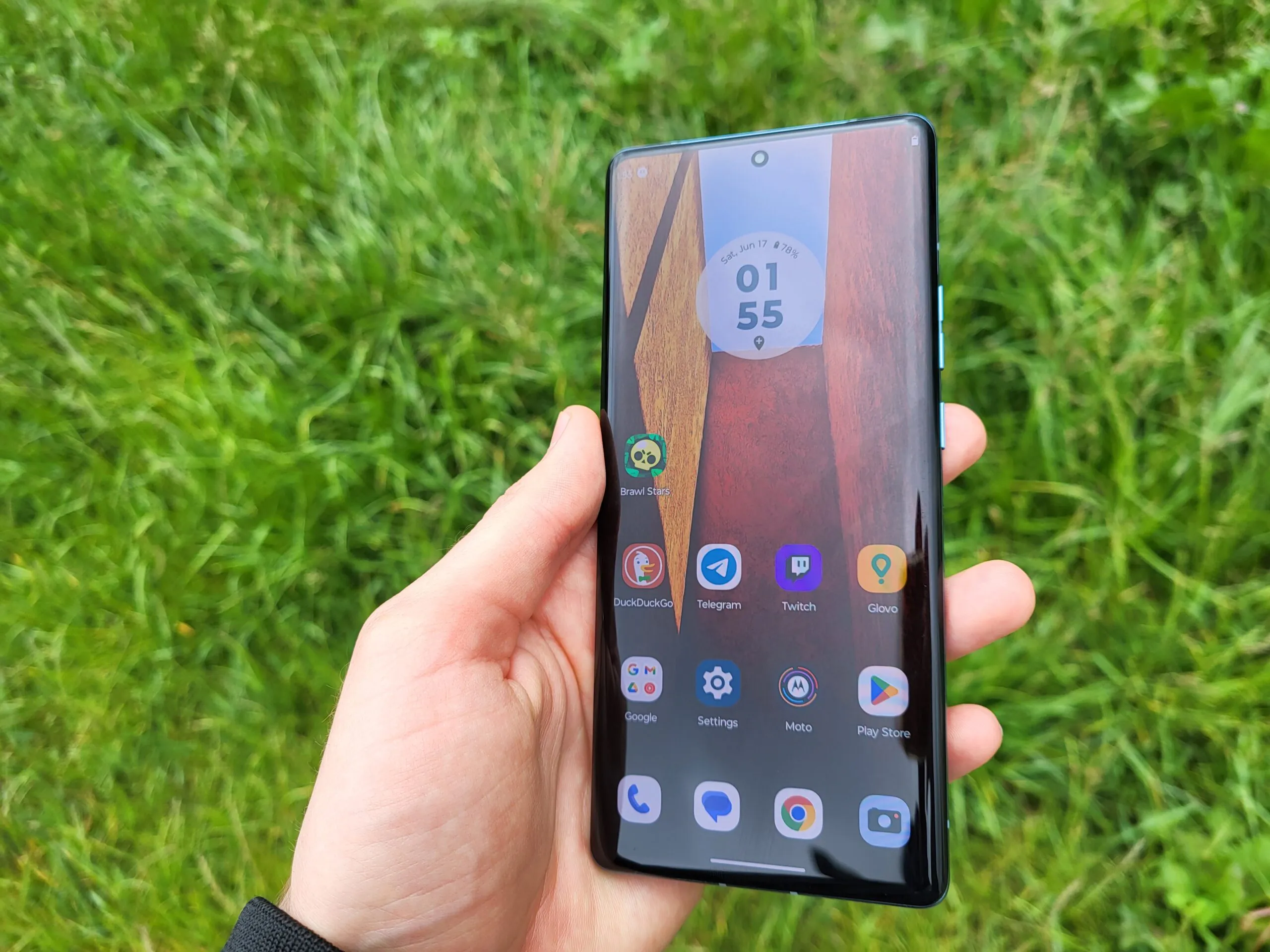 Motorola Edge 40 Pro review: High-end smartphone with 165 Hz display at a  reasonable price -  Reviews