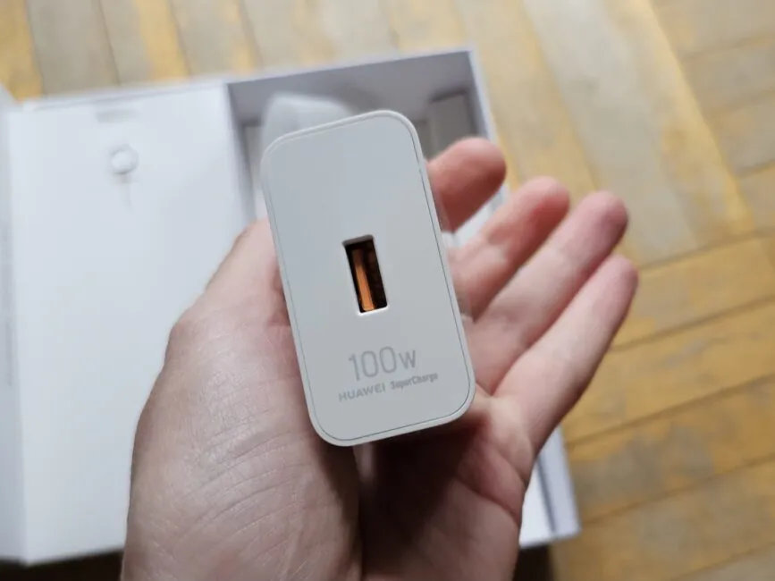 Huawei nova 11 Pro charger